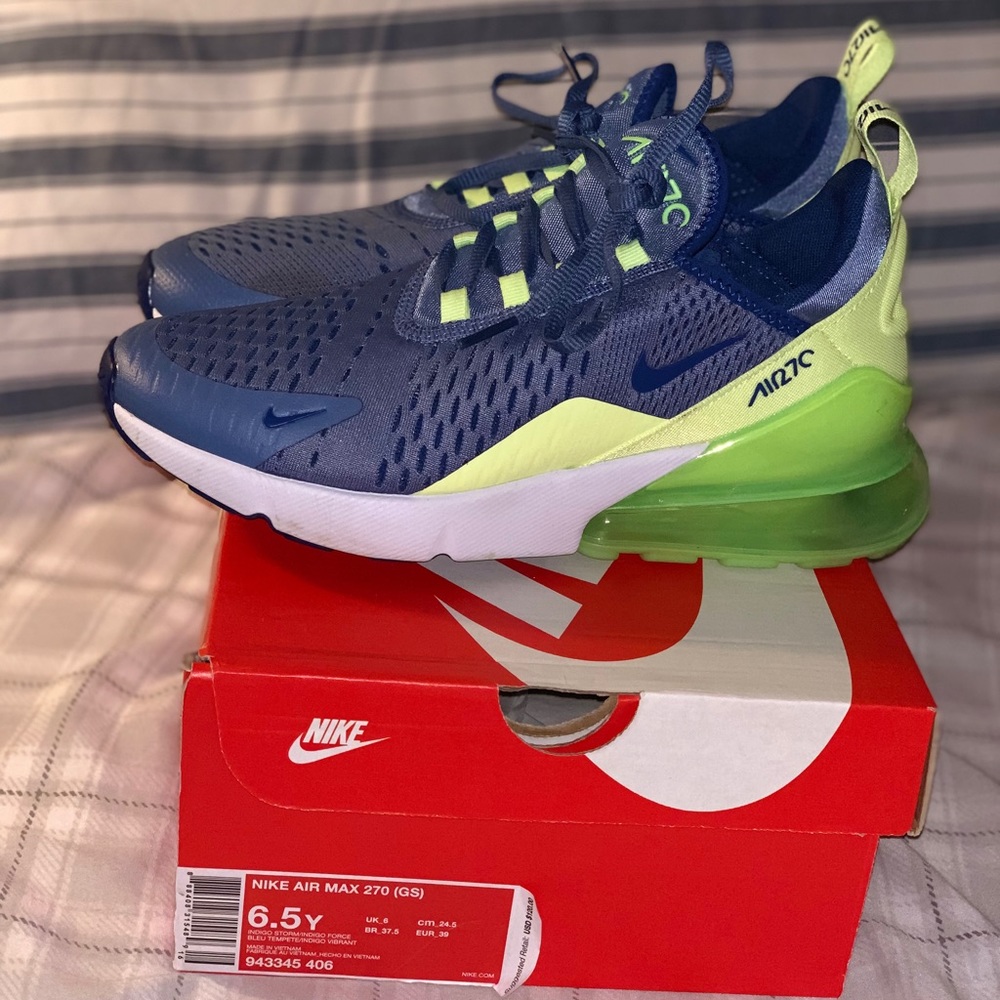‼️ SOLD ‼️ Big Kids’ Nike Air Max 270